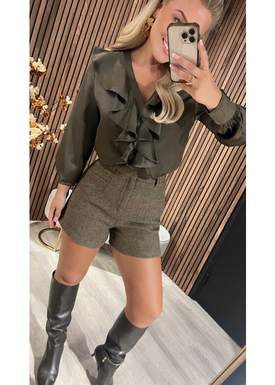 Short Denia