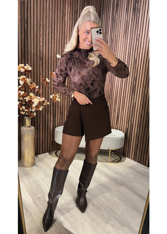 Top Dunja Brown