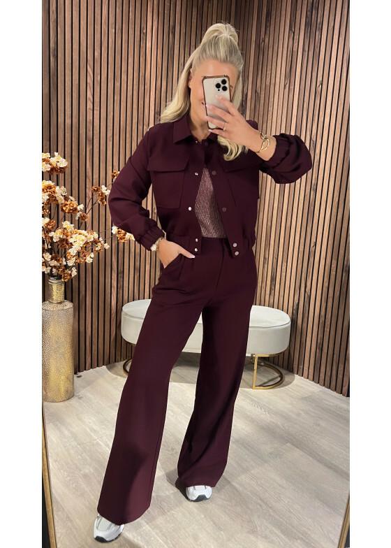 Jasje Lina Plum