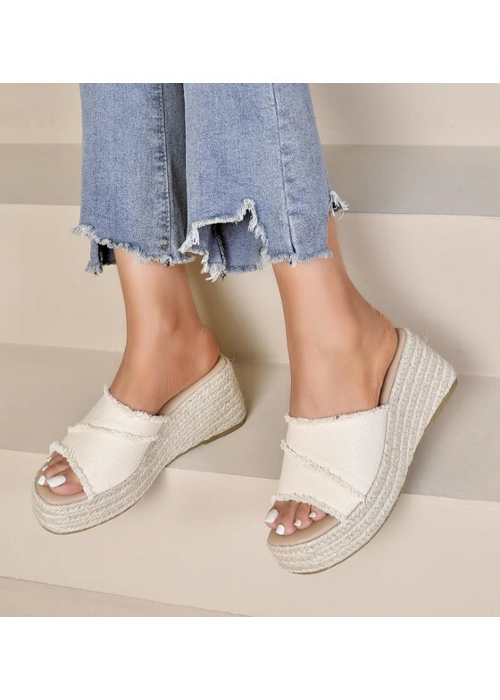 Sandalen Plateauzool Beige